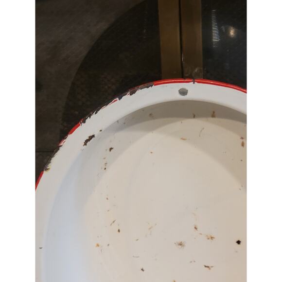 Vintage White/Red Oval Enamelware Basin Farmhouse Primitive Rustic Pan - Picture 4 of 5